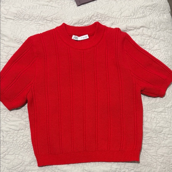 Zara Bold Red Crew Neck Sweater - Picture 1 of 1